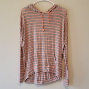 Hooded long sleeve shirt